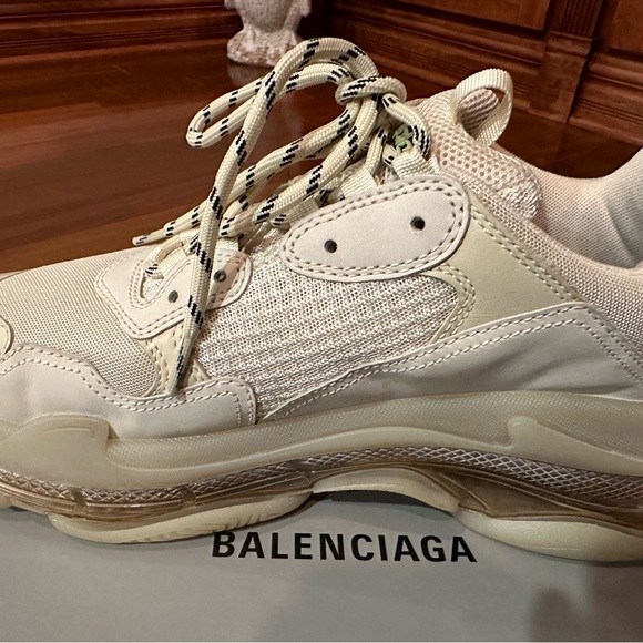 Men’s Balenciaga Triple S Sneakers Size 11 Off White EUC - Picture 9 of 13